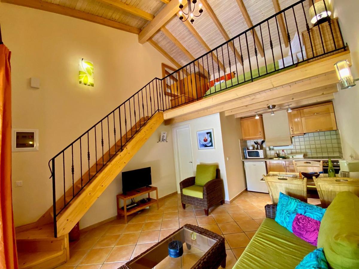 La Riviera Barbati Seaside Apartments & Villas Bagian luar foto