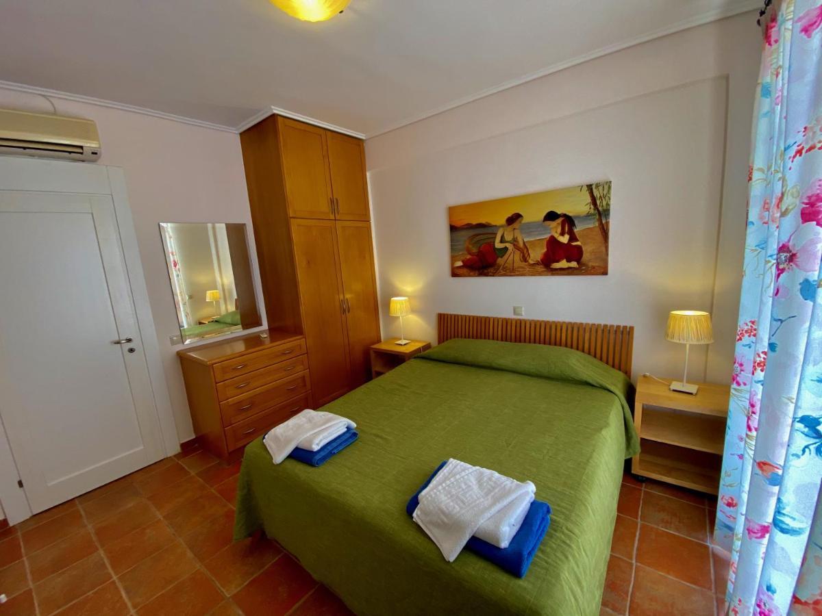 La Riviera Barbati Seaside Apartments & Villas Bagian luar foto