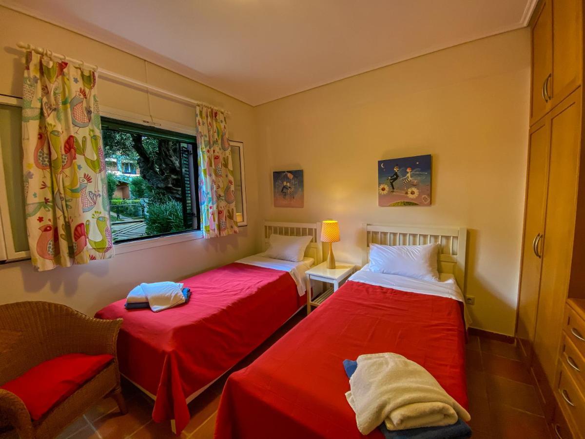 La Riviera Barbati Seaside Apartments & Villas Bagian luar foto